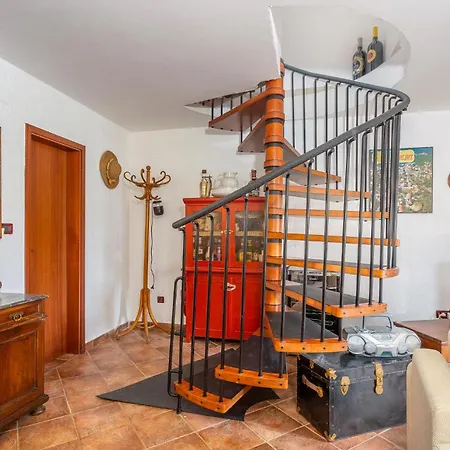 Ferienhaus Amazing In With Kitchen Malinska