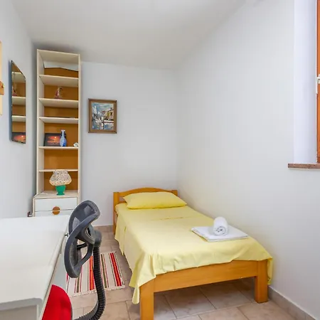 Amazing In With Kitchen Holiday home Malinska